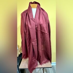 Pashmina - high quality shawl 84”/42.5” brand new weaver direct.